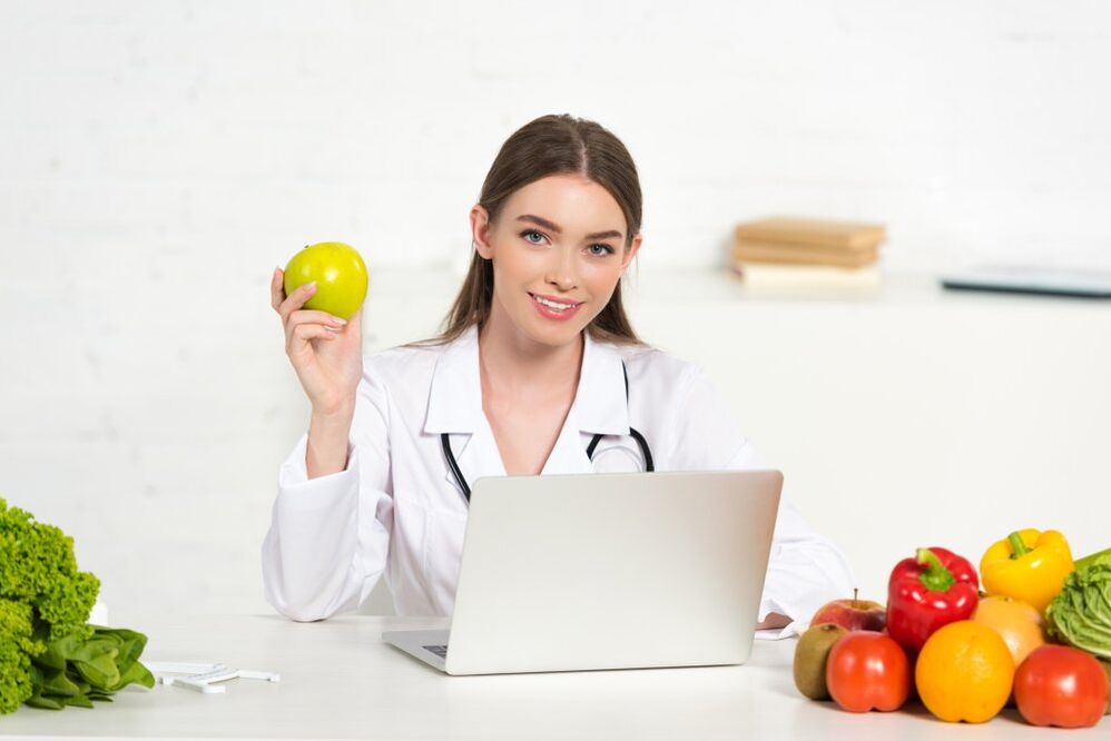 legen anbefaler frukt for hypoallergen diett